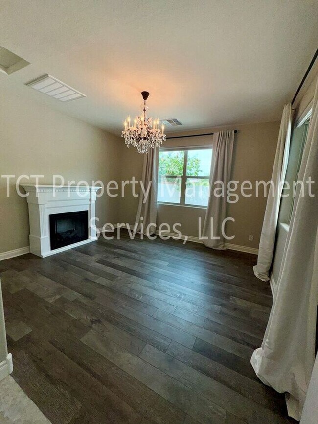 Photo - Large Home in Eastmark!