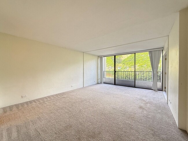 Photo - Beautiful One Bedroom in Hawaii Kai Unit 42C