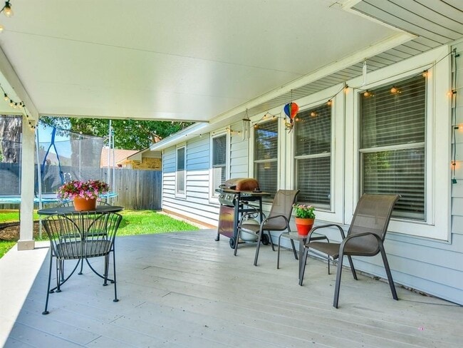 Photo - 1016 Mohican St