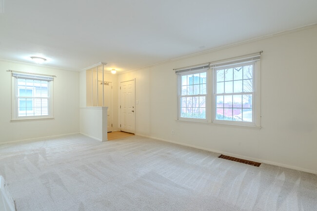 Photo - 6825 Xerxes Ave S