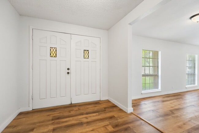 Photo - 8643 Bristlecone St
