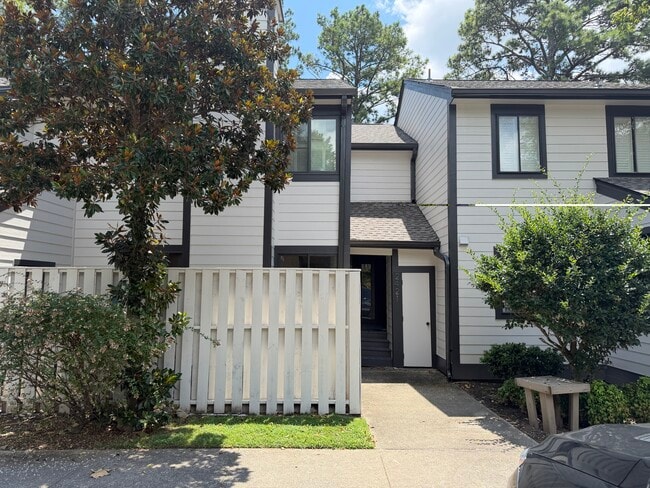 Photo - 2421 Dove Pl
