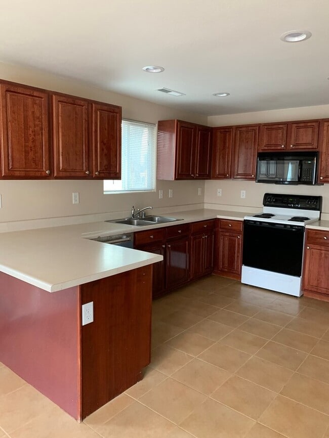 Photo - Charming Downtown Sparks 2-bedroom Home with Spacious Backyard & Prime Location