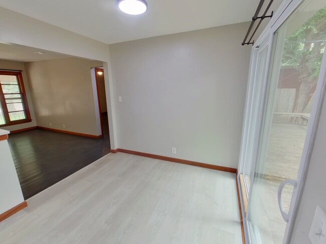 Photo - 1739 Lexington Rd