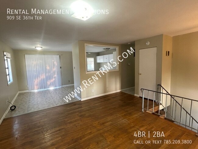 Photo - 909 SE 36th Terrace