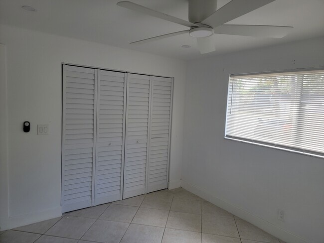Photo - 1220 NW 16th Ct Unit Apt 1