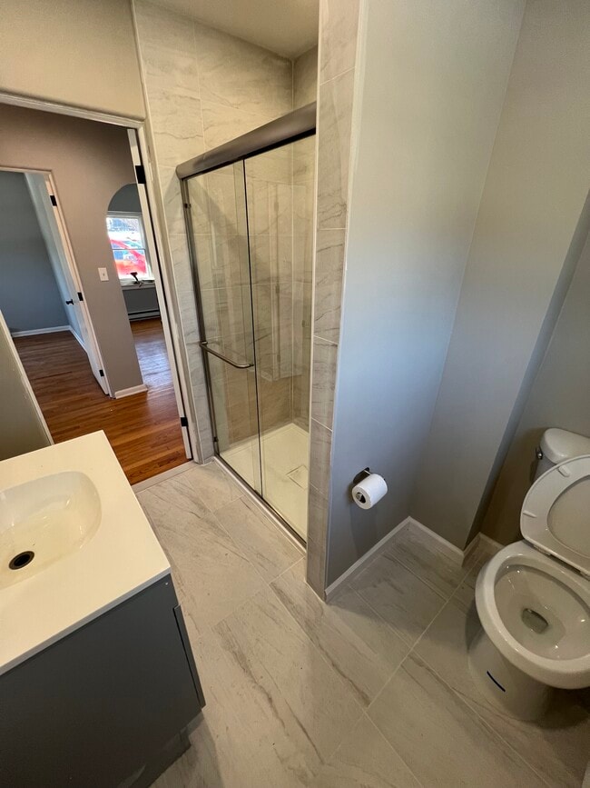 Photo - 1130 Chipperfield Dr Unit 3 bedroom