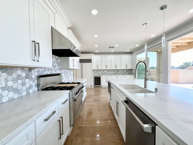 Photo - $1000 OFF 1ST MONTHS RENT!! Beautiful Home...