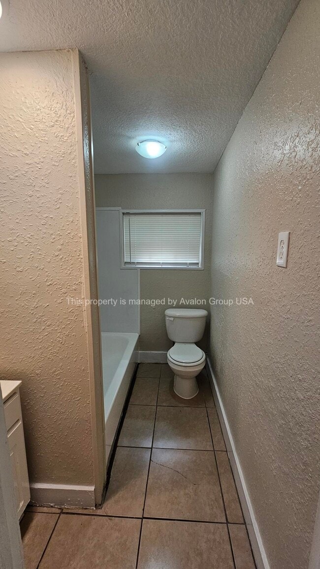 Photo - 9831 Ridge Blvd