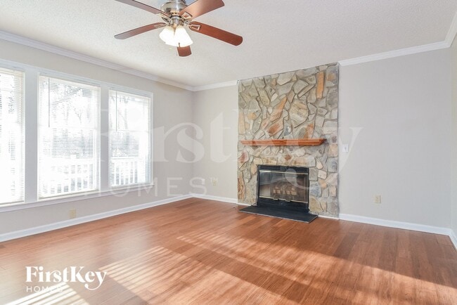 Photo - 4706 Pine Hollow Ln