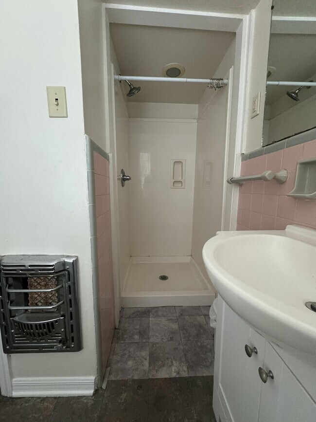 Photo - State Street Apartments Unit 2