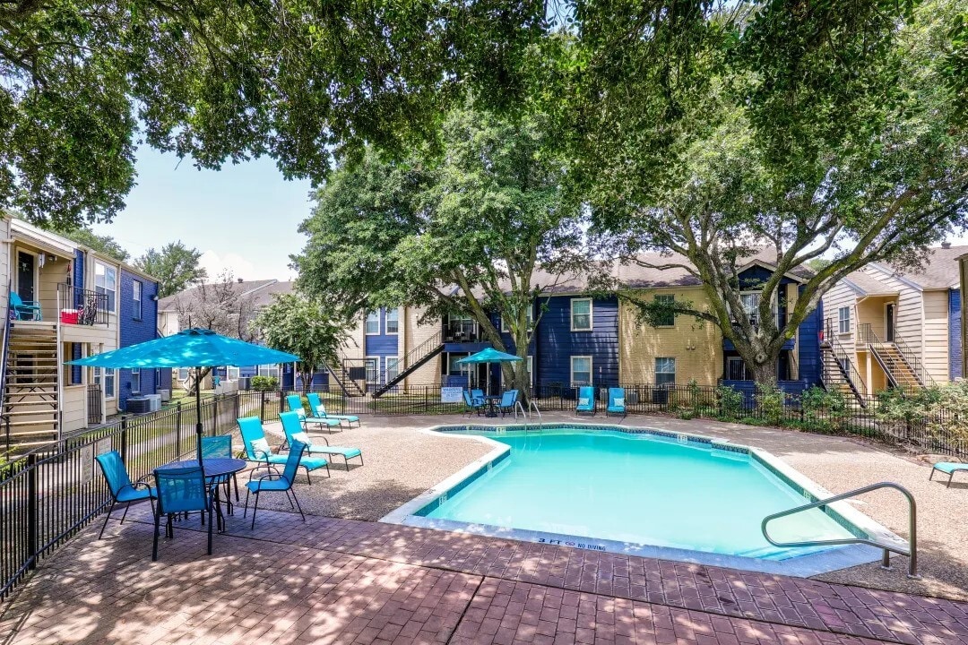 Photo - 1100 Graham Dr Unit 1714