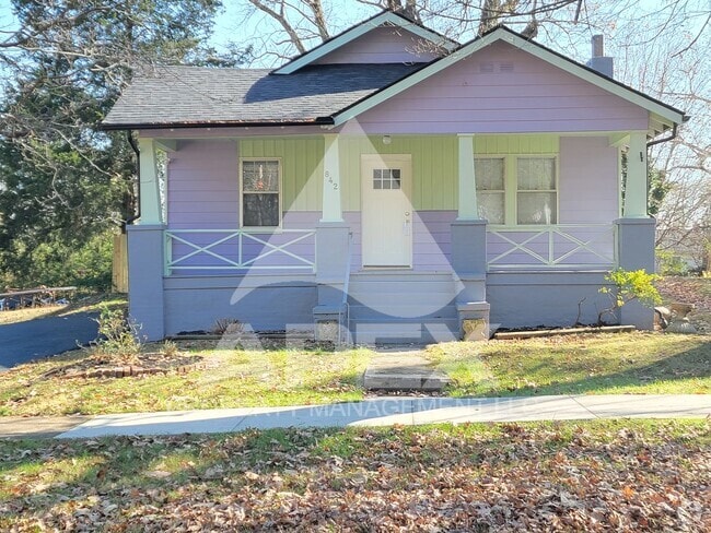 Building Photo - Renovated - Craftsman Style 2 Bd 1- Ba Sin... Rental