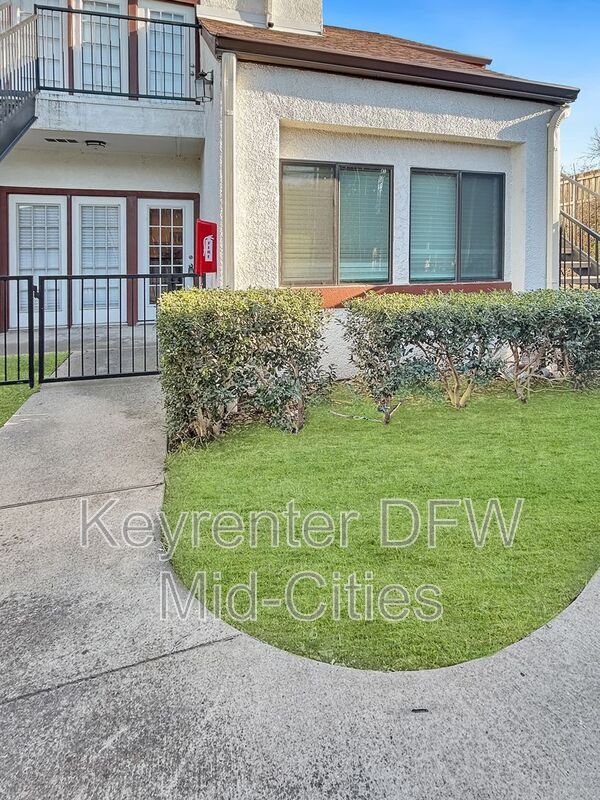 Building Photo - 13219 Emily Rd Unit #4101