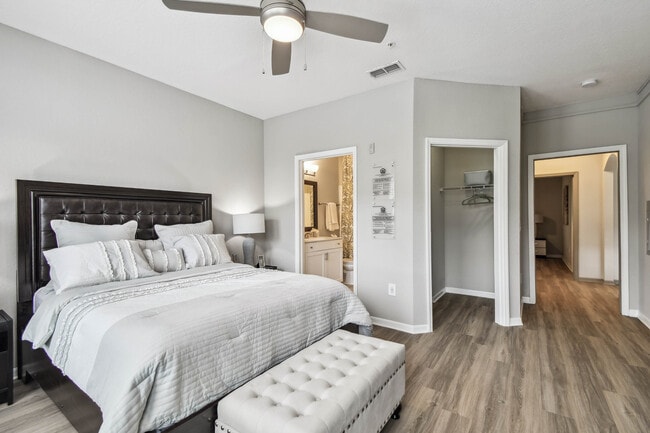 Photo - Seasons at Westchase