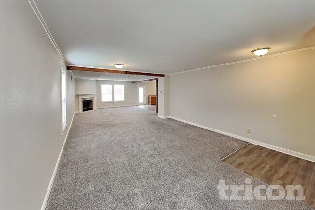 2609 Woodfield Blvd