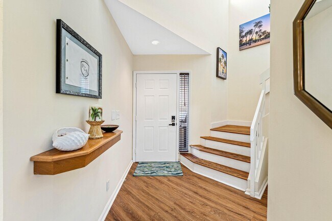 Photo - 858 Windermere Way