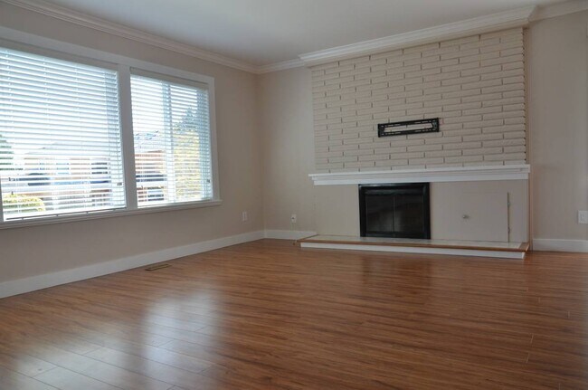 Photo - 7251 Parry St