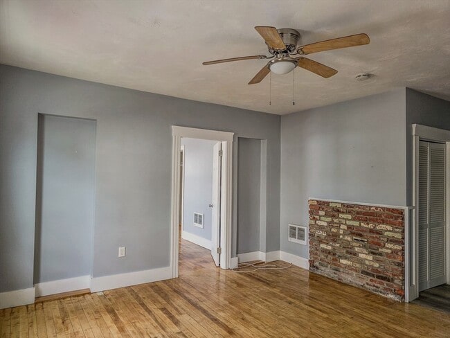Photo - 9 Greenwood St Unit 2