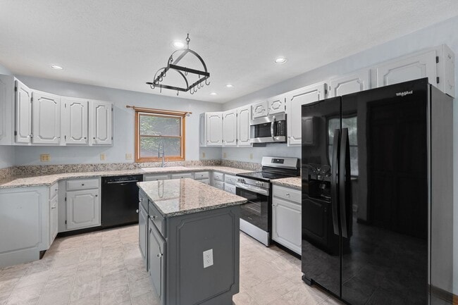 Photo - Lake Monticello Rental 3Bed/3Bath House