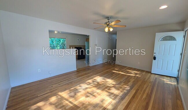 272 Elmdale Dr