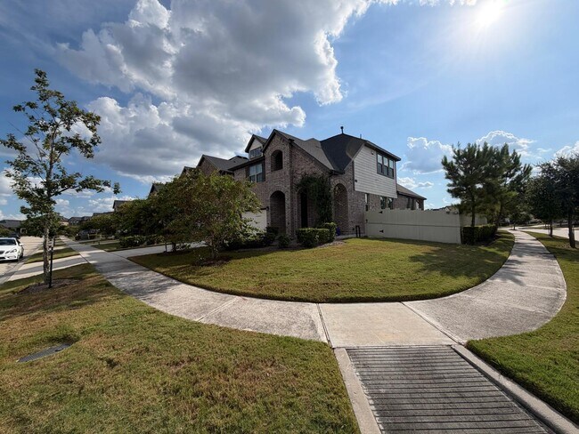 Photo - 17506 White Baneberry Dr