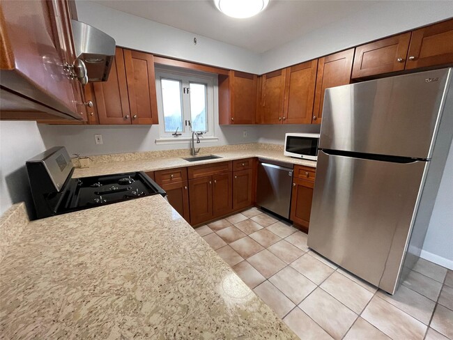 Photo - 146 Primrose Ave Apartment