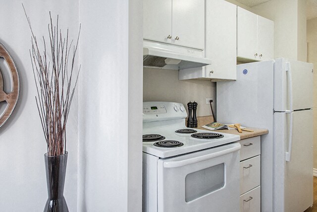 Photo - MacDonald Estates