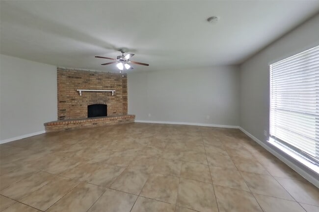 Photo - 5030 Ridgecreek Dr