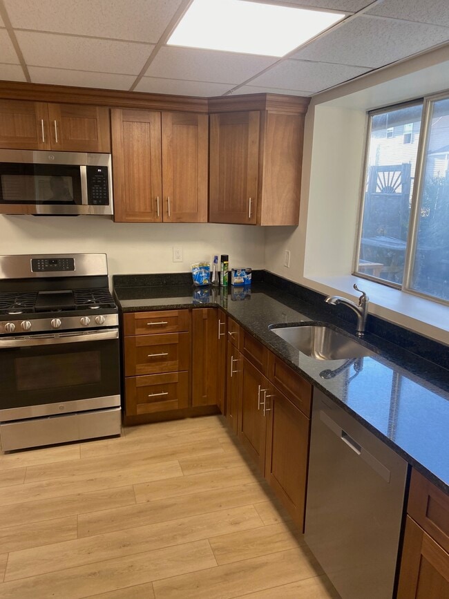 Photo - 451 Oregon Ave