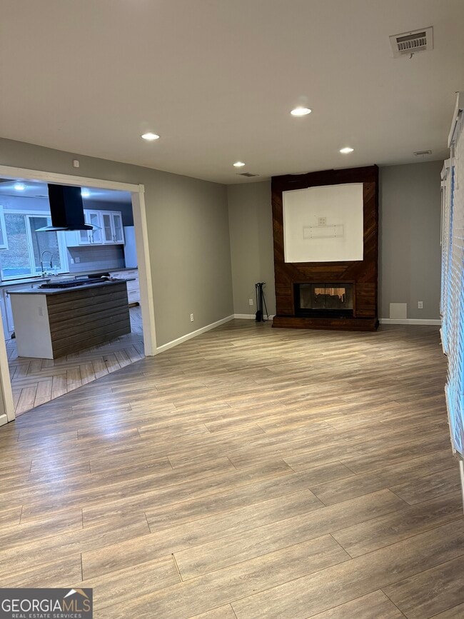 Photo - 2365 Statler Dr