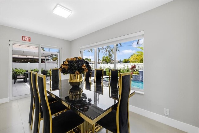 Photo - 1104 N 13th Ter