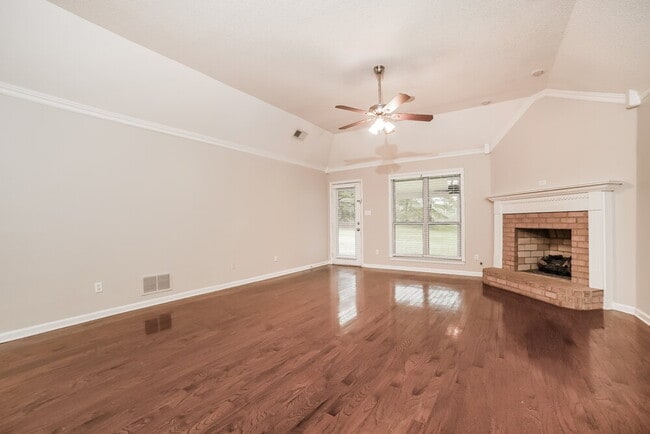 Photo - 3950 Spring Lakes Cir