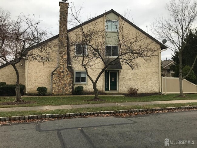 Photo - 89 Tennyson Dr