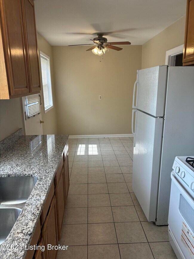 Photo - 3802 Nanz Ave Unidad 9