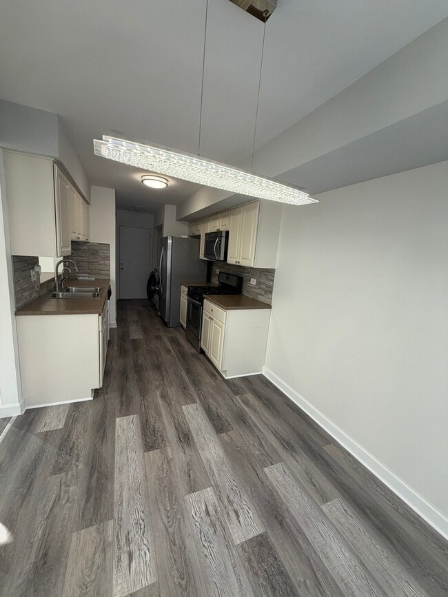 Photo - 371 Wisteria Dr