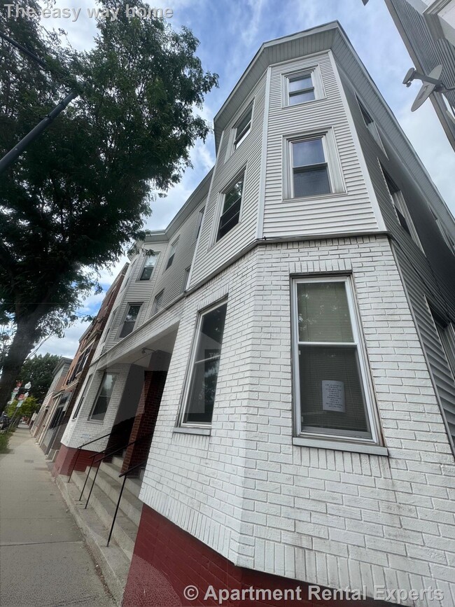 Building Photo - 795 Cambridge St Rental