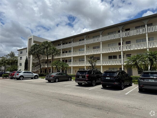 Building Photo - 3404 Bimini Ln Unit C2 Rental