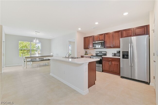 Photo - 1009 Jacaranda Pkwy E