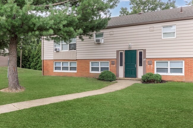 Premier Garden Apartments