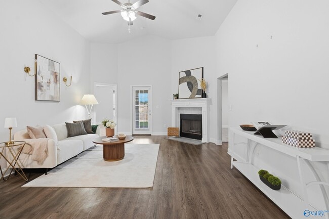 Photo - 187 Abercorn Dr