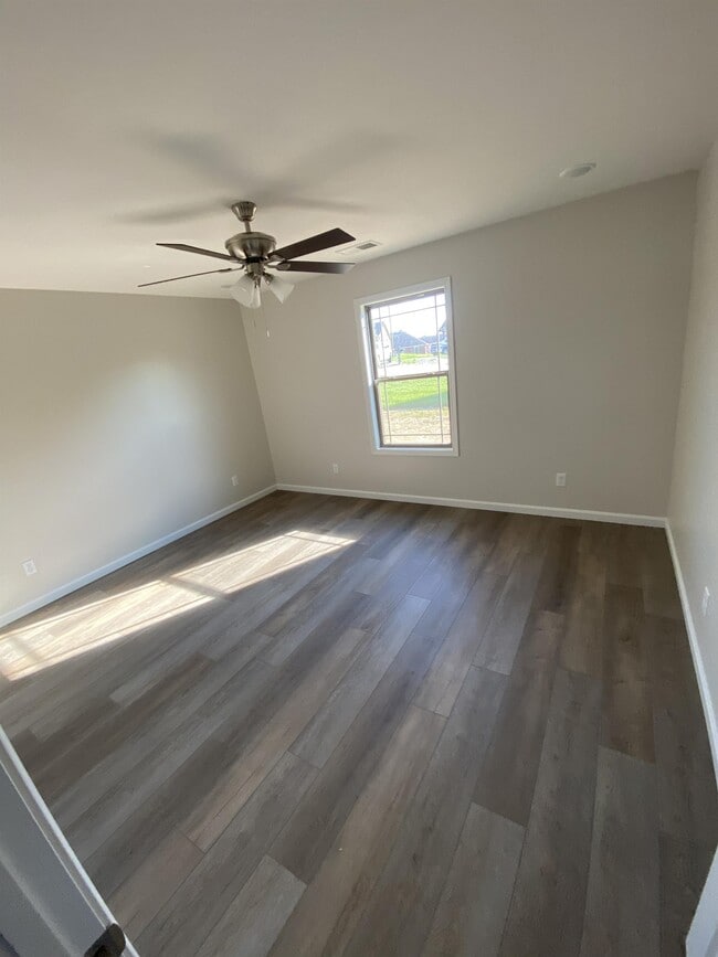 Photo - 200 Parkers Loop Unit 1
