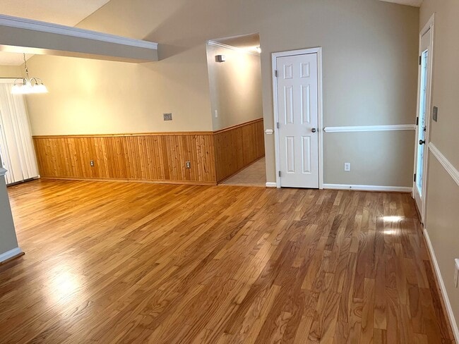 Photo - 763 Southwick Ave