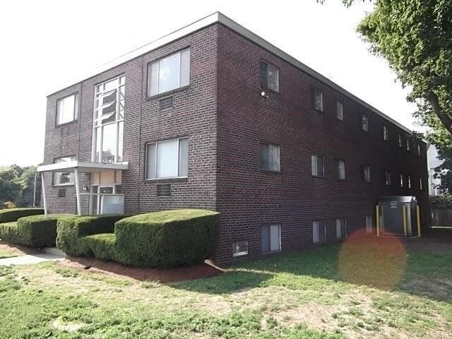 Building Photo - 192 Salem St Unit 2 Rental