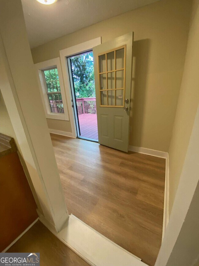 Photo - 1162 Sims St SW