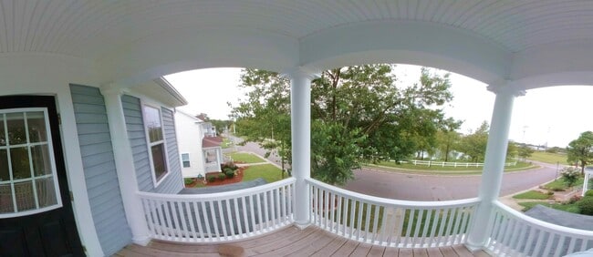 Photo - 1230 Booth St