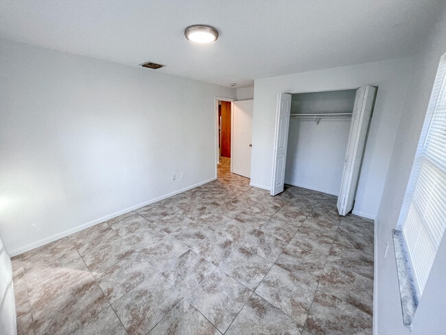 Photo - 122 Laidback Way