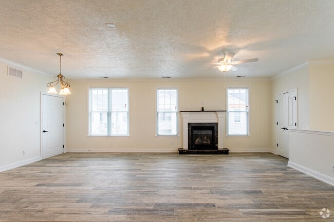 2BR, 2BA - The Buckingham Home - The Pointe at Adams Ridge