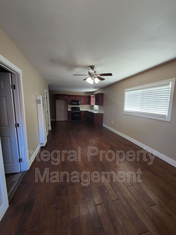 Photo - 1617 Magazine St