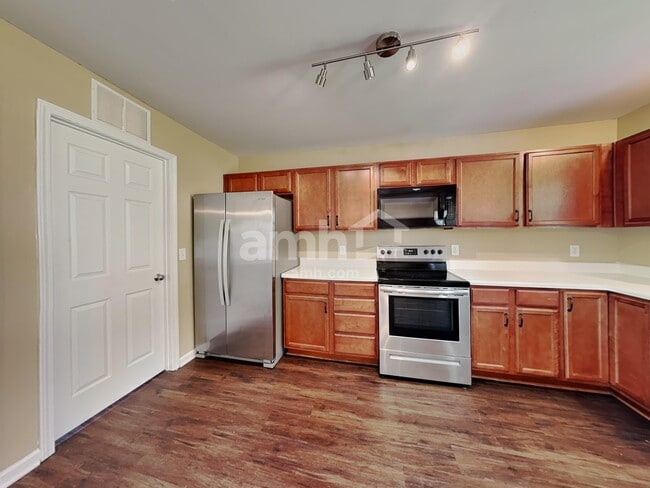 Photo - 4652 Midstream Crossing Dr